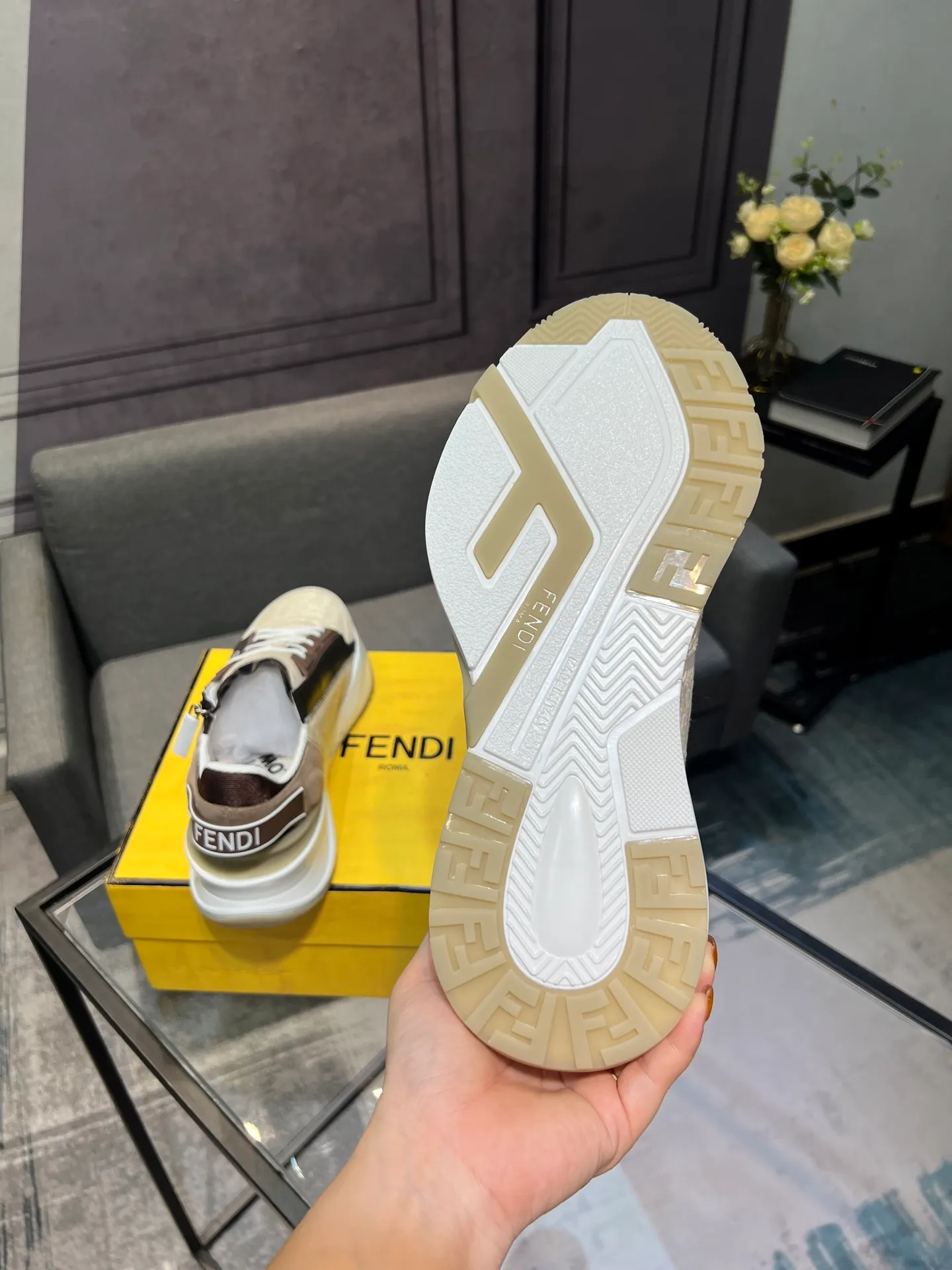 Men's shoes 💰540 FENDI men's fashionable casual shoes 👟Hot sale🔥 Official website 1:1 replica ⬆️Original quality - original leather - original breathable mesh lining original outsole 1:1 replica, code number 38-44 (45-46 customized)